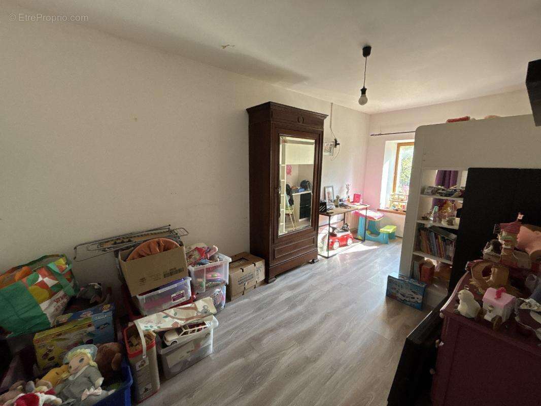 Maison 77 m² à Trun  - photo 7