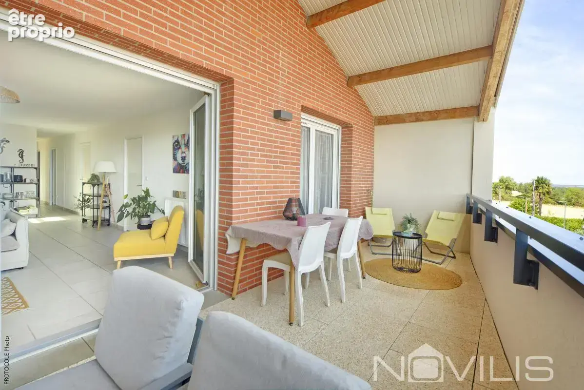 Appartement à SAINT-LOUP-CAMMAS
