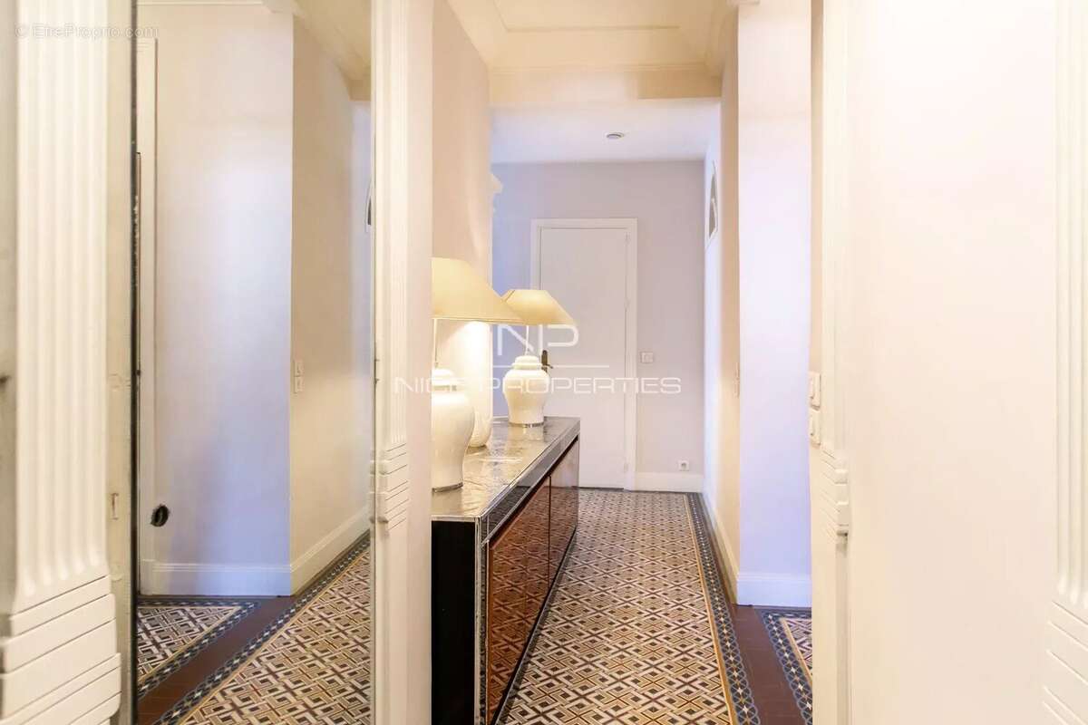 Appartement à NICE