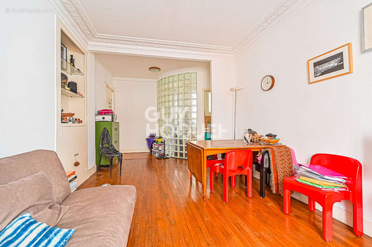 Appartement à PARIS-12E