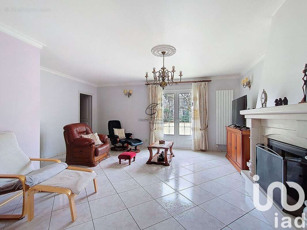 Photo 6 - Maison à LE PLESSIS-TREVISE