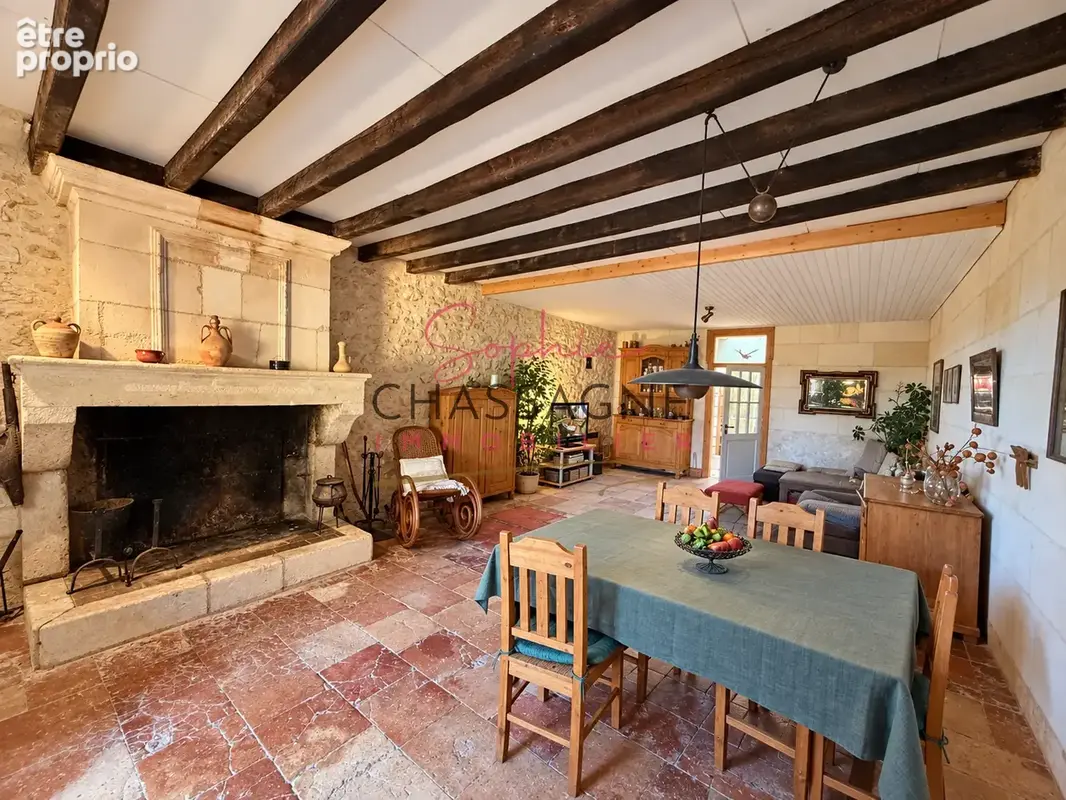Maison en pierre avec deux logements et de nombreuses dépendances sur 274 m2 de terrain - photo 4