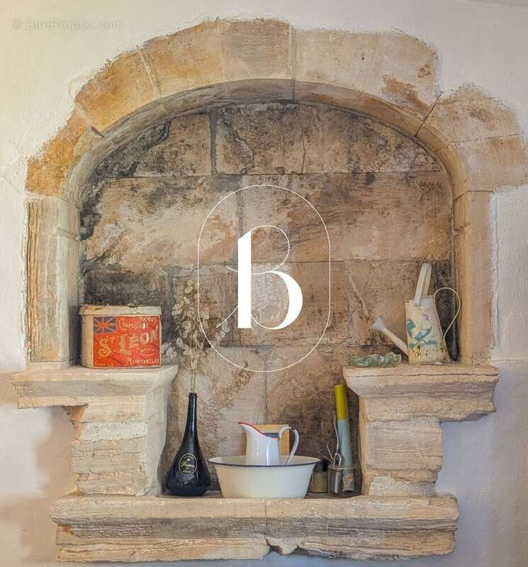 Maison à ORGNAC-L'AVEN