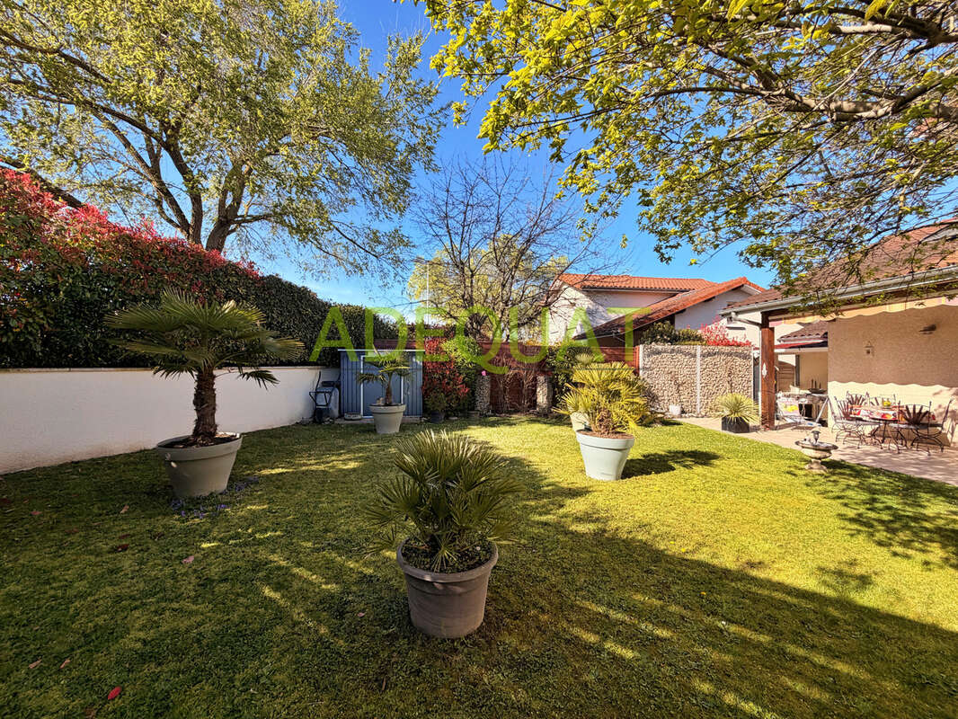BOURGOIN, Belle villa - photo 3