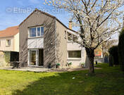 Maison à EVRY-GREGY-SUR-YERRE