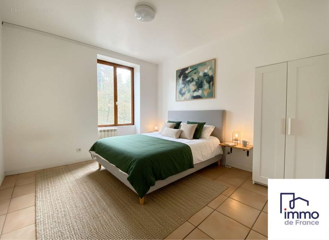 Appartement 341 m² à Pont-Eveque  - photo 6