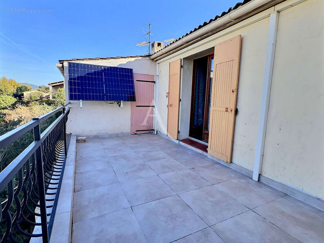 Maison à MARSEILLE-4E