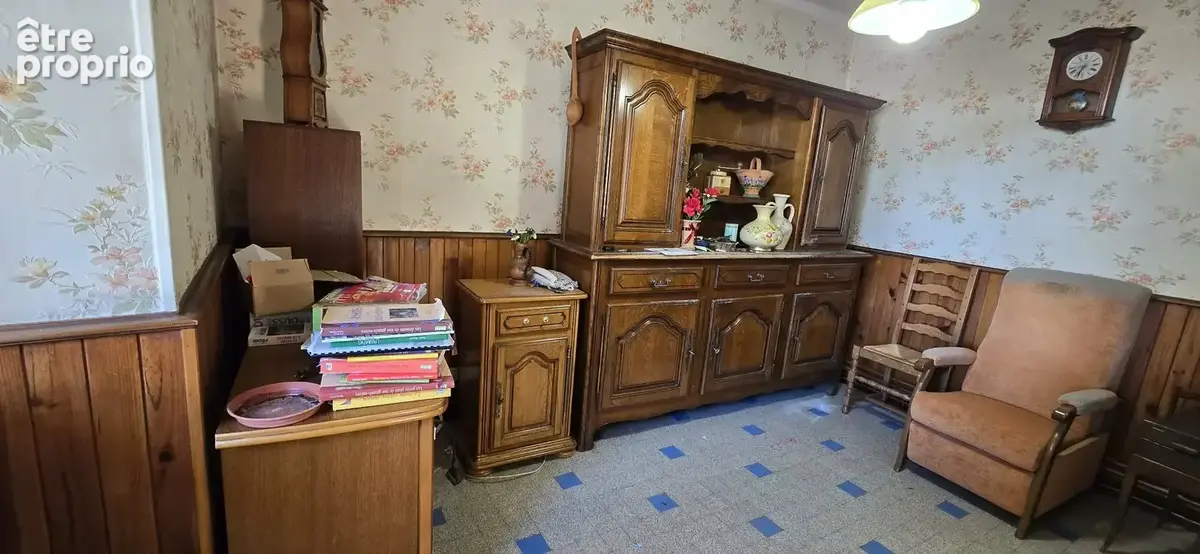 Maison de village à rénover de 80 m2 habitables avec dépendances et terrain de 796 m2 - photo 5