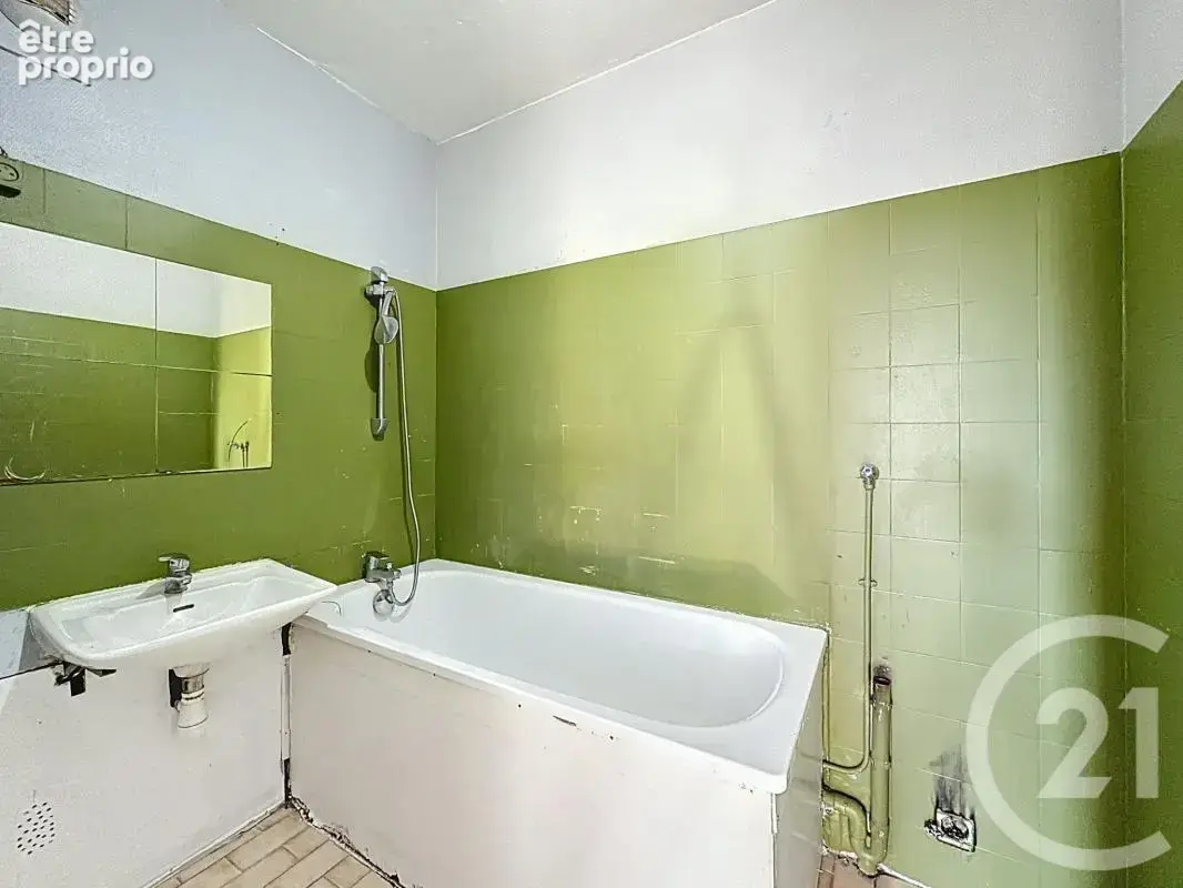 Appartement 65 m² à Venissieux  - photo 10