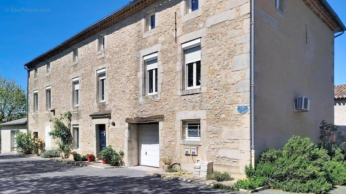 Photo 1 - Appartement à SAINT-AFFRIQUE-LES-MONTAGNES