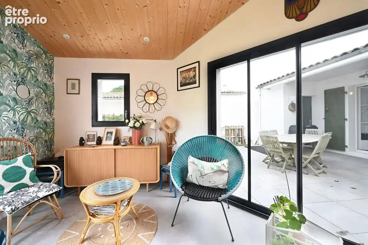 Maison à Sainte Marie De Ré d'environ 120 m² - photo 3