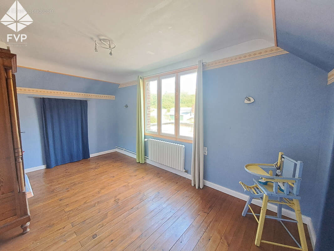 A VENDRE - SAINT-VALERY-EN-CAUX (76460) - 3 chambres - Terrain 4 400m2 - photo 9