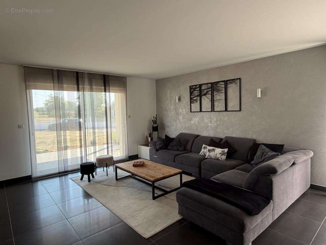 Villa sur parc arboré avec piscine - photo 6