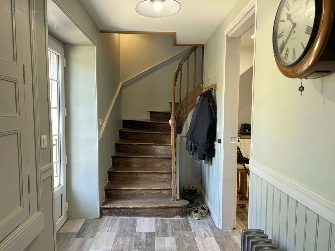 Maison à LA TOUR-BLANCHE