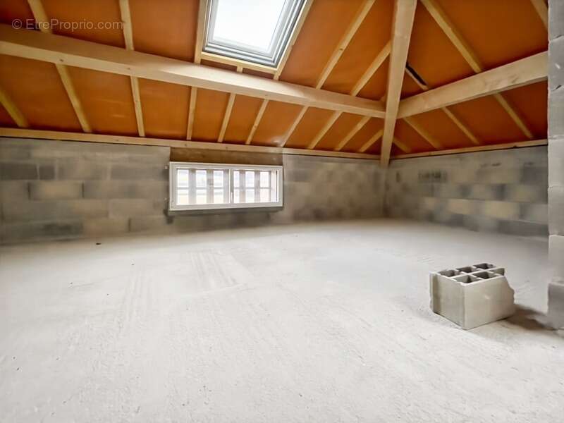 Maison à SAINT-POINT-LAC