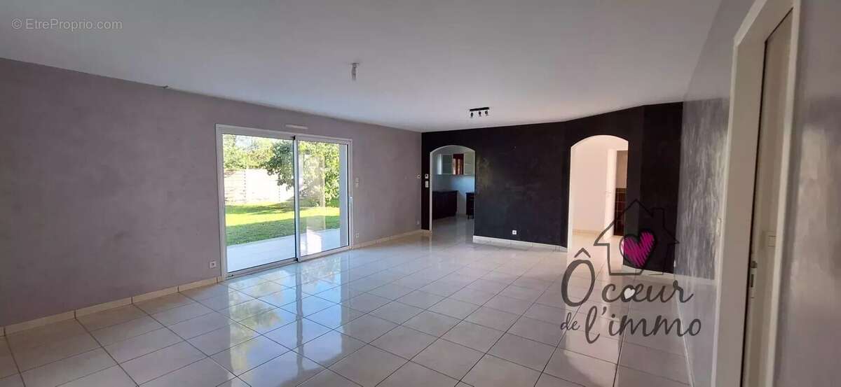 Maison à MAULEVRIER