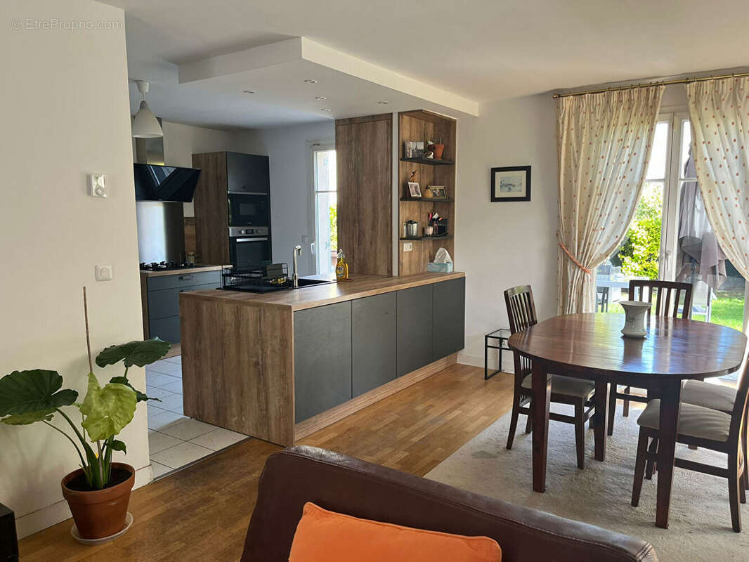 Maison à CARRIERES-SUR-SEINE