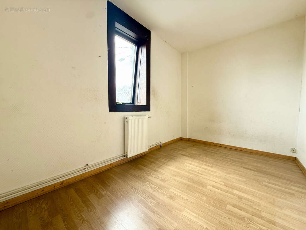 Maison à NESLE