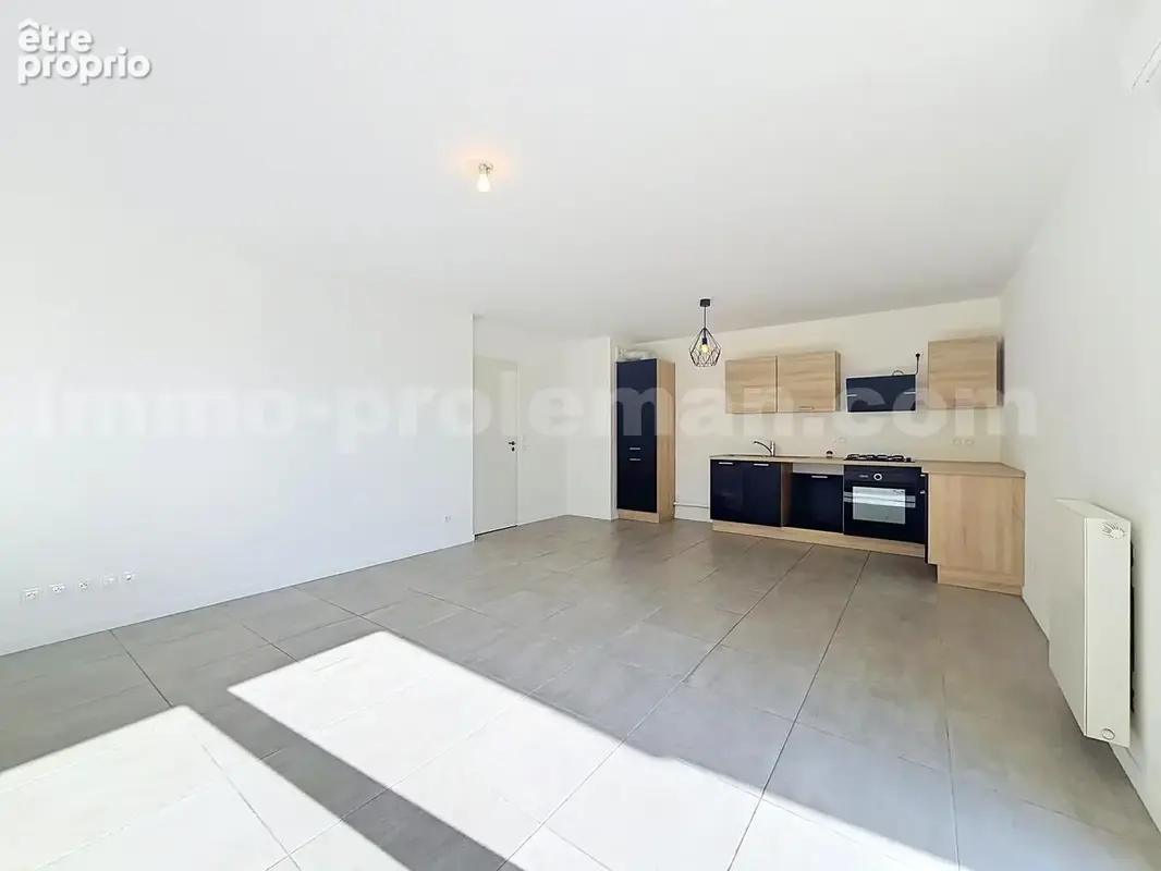Appartement_T3_Vetraz-Monthoux_Genève_Ceva_tramway_Suisse_investissement_Séjour_Cuisine_