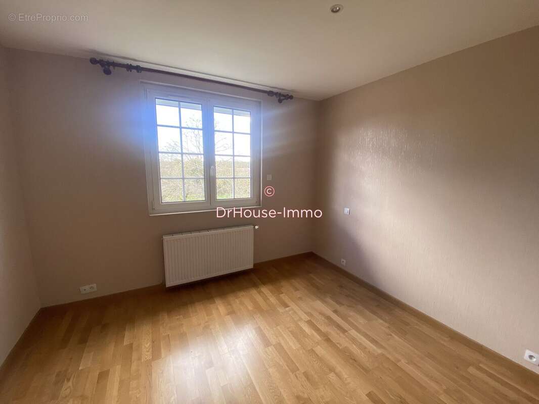 Maison à MIGNALOUX-BEAUVOIR