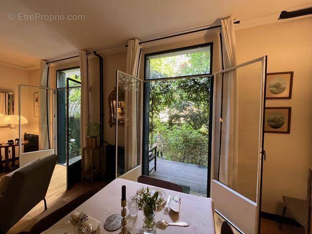 Appartement à PARIS-15E