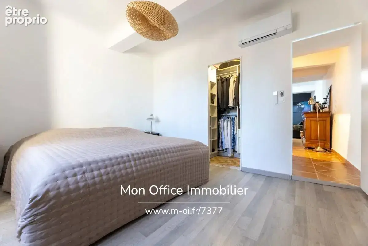 Référence : 7377-SJO - Appartement rénové 88m2 à Rians (83560): 2 chambres, 2 caves de 85m2, calme - photo 4
