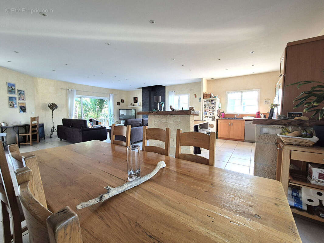 Maison à SAINT-GEORGES-DU-BOIS