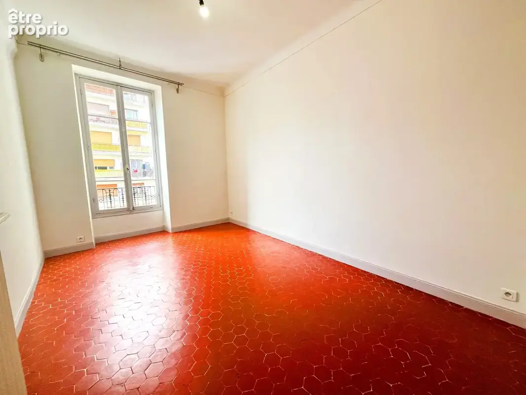 Appartement 3 pièces 74 m² à vendre à Nice (06000) - photo 2
