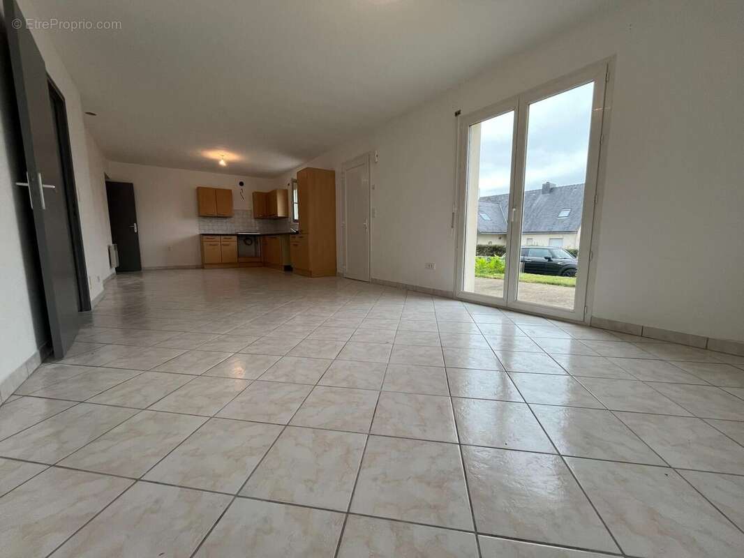 Photo 3 - Maison à SAINT-YVI