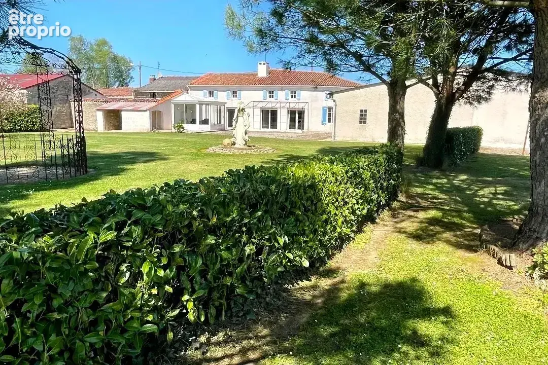 Maison à SAINT-SULPICE-D'ARNOULT