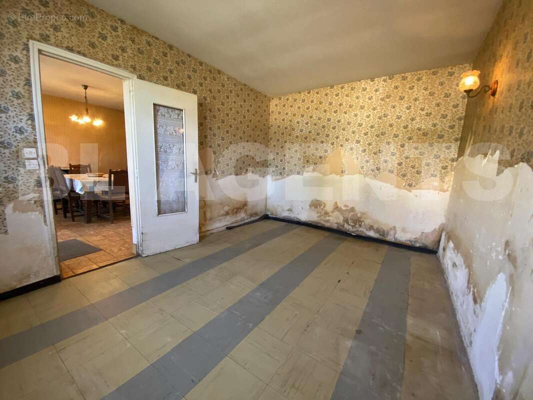 WhatsApp Image 2025-04-02 à 16 - Maison à CERANS-FOULLETOURTE