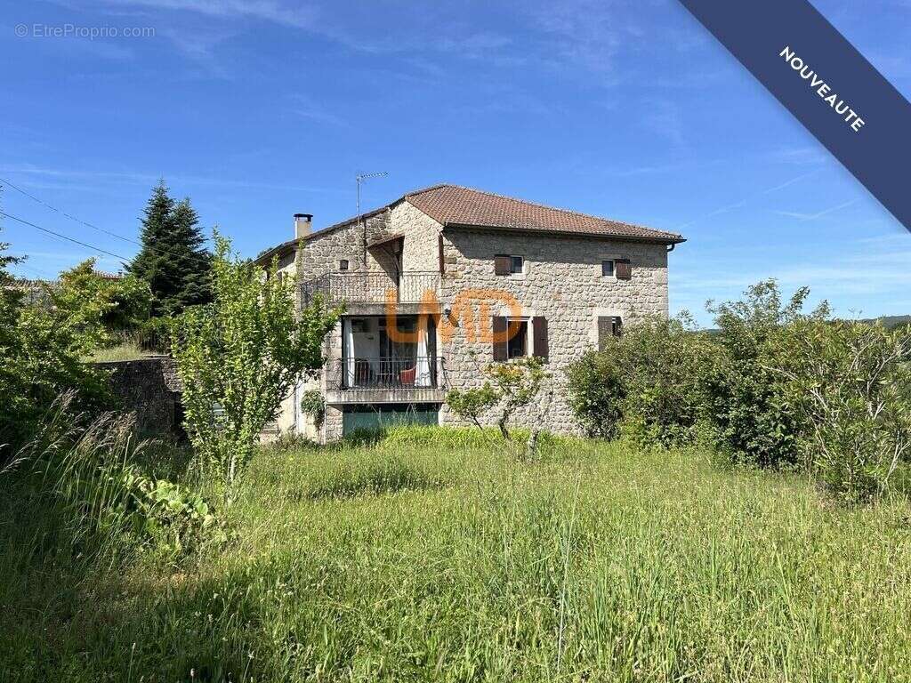 Maison à LABLACHERE