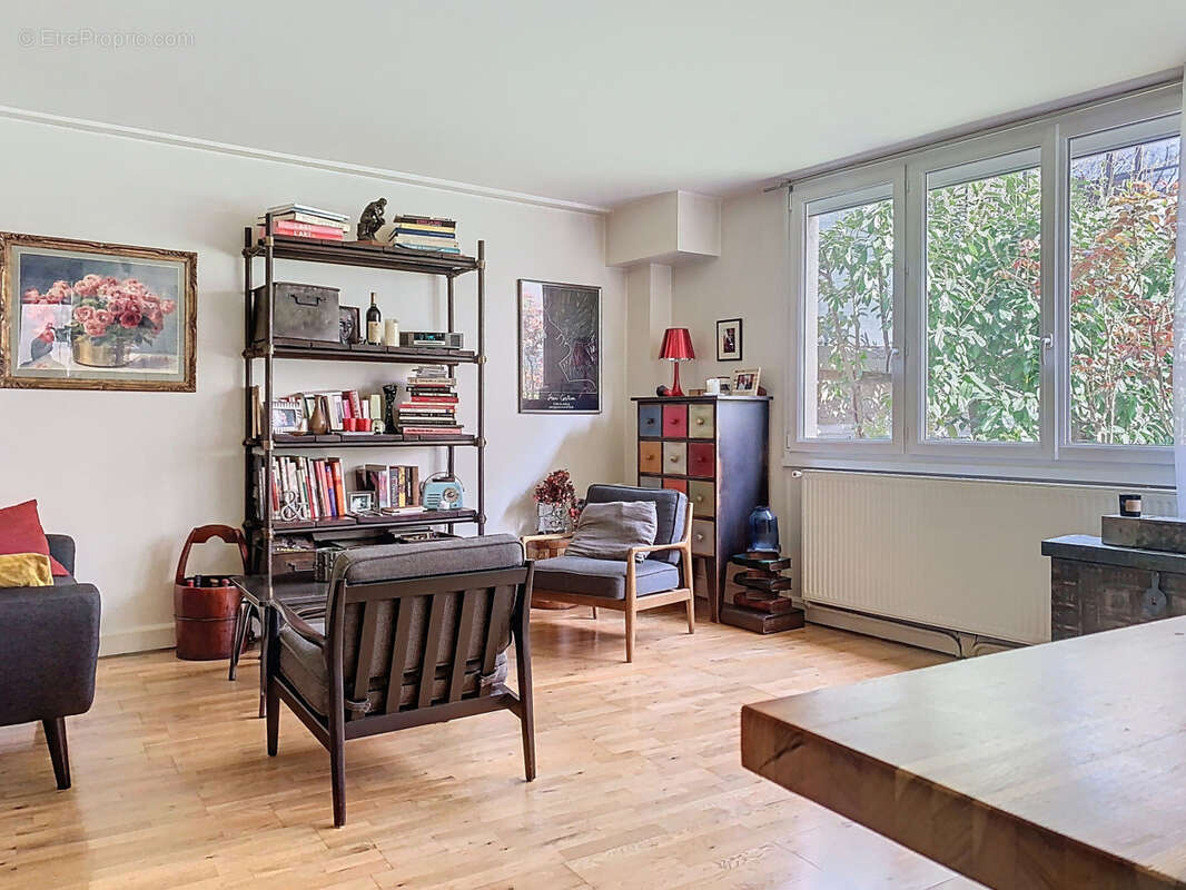 Appartement à PARIS-20E