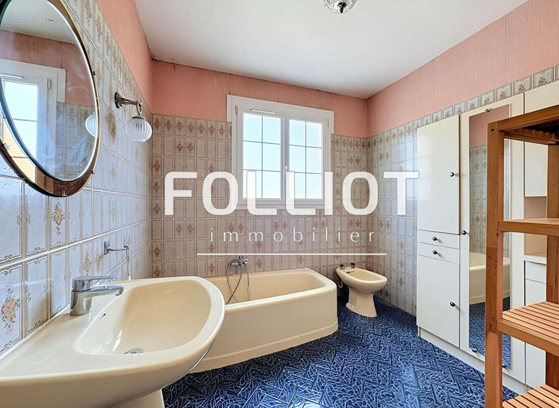 A vendre verson  maison 135m²  4 ch plain-pied sous-sol jardin - photo 10