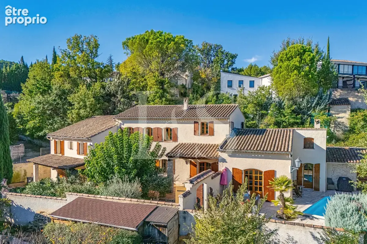 Maison de caractère avec vue sur le château Comtal   Vaison-la-Romaine. - photo 3