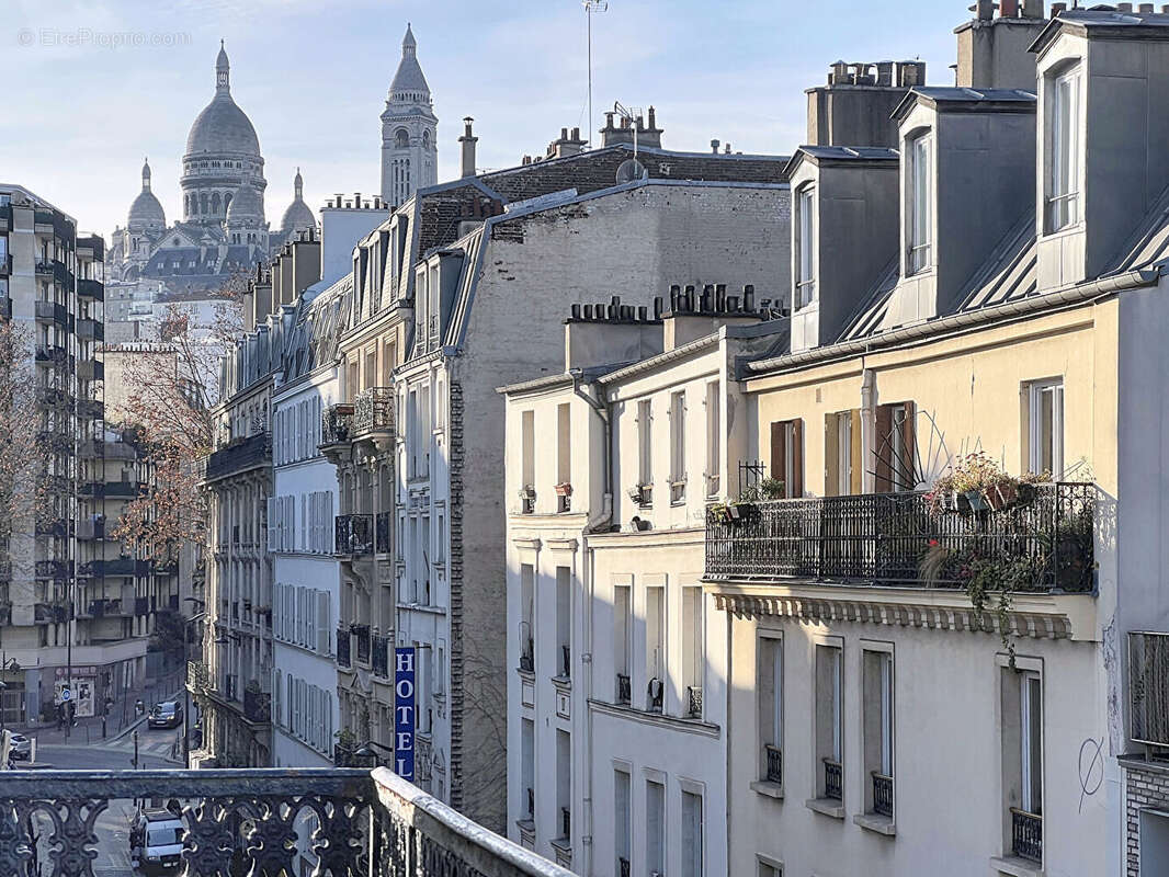 Appartement à PARIS-18E
