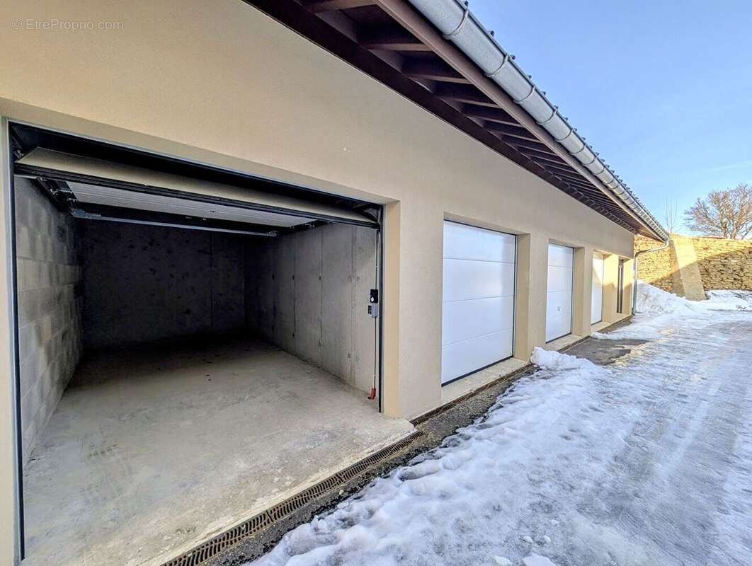Appartement à PUGNY-CHATENOD