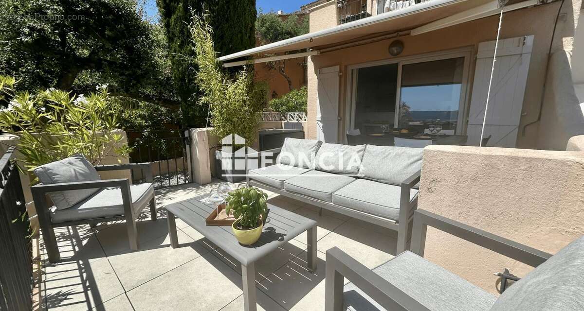 Appartement à GRIMAUD
