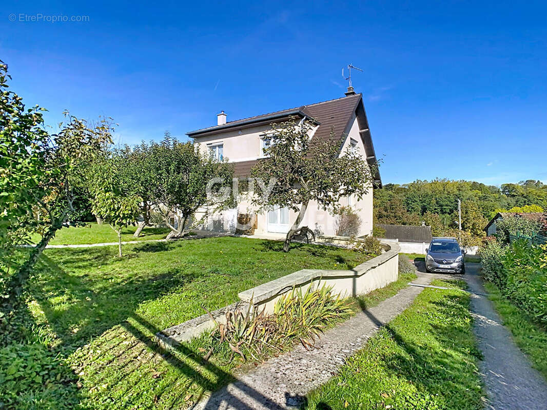 Maison à CREPY-EN-VALOIS