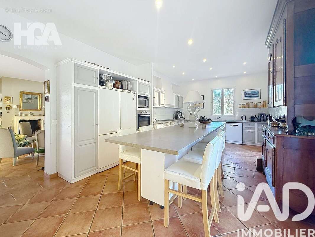 Photo 4 - Maison à CUERS