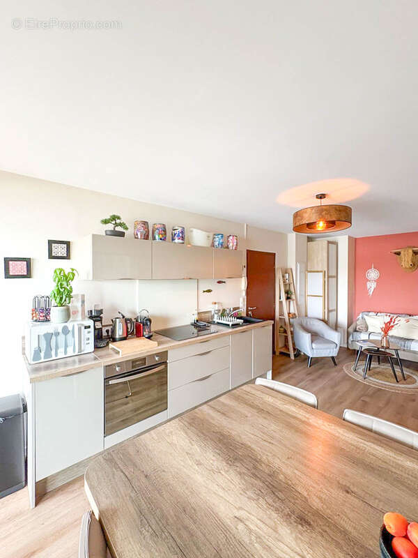 Appartement à MAUGUIO