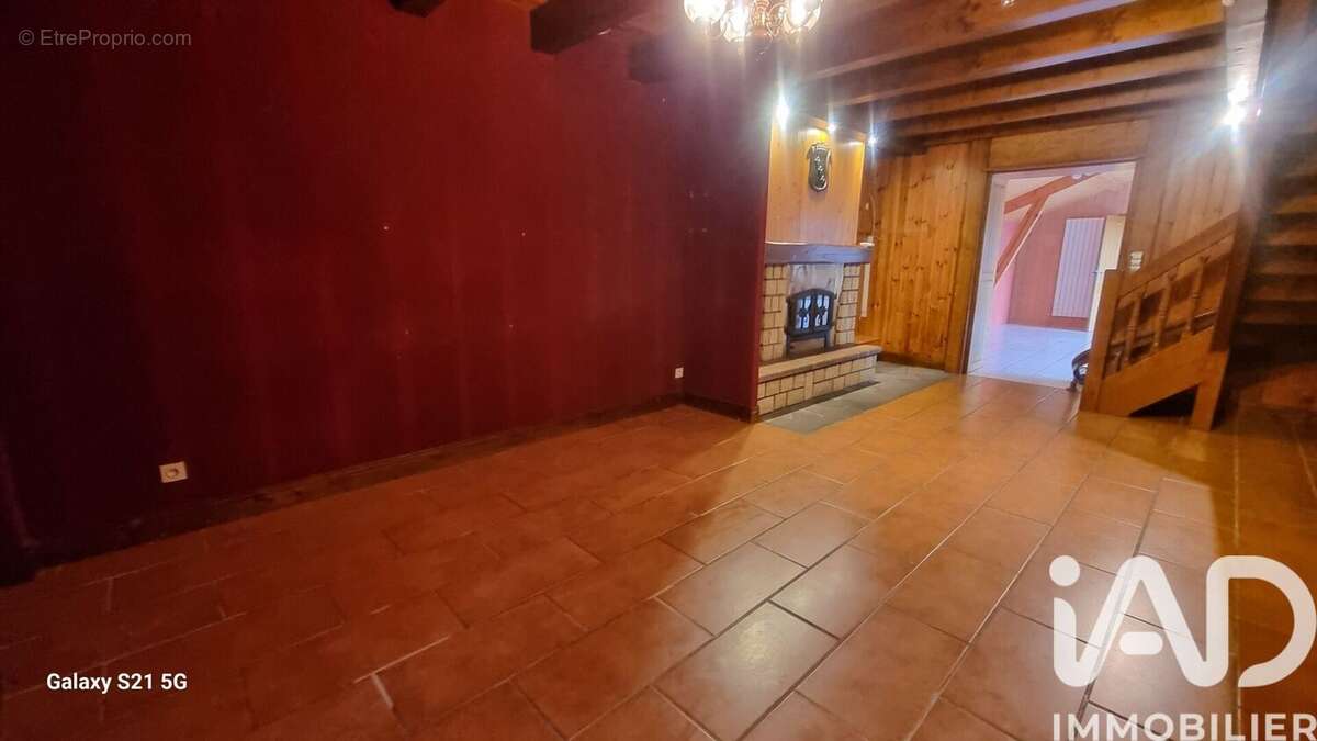 Maison 202 m² à Messeix  - photo 5