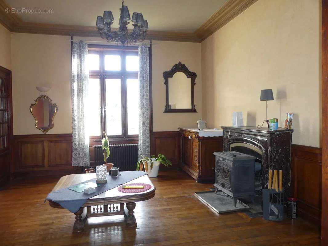 Maison à LE CREUSOT