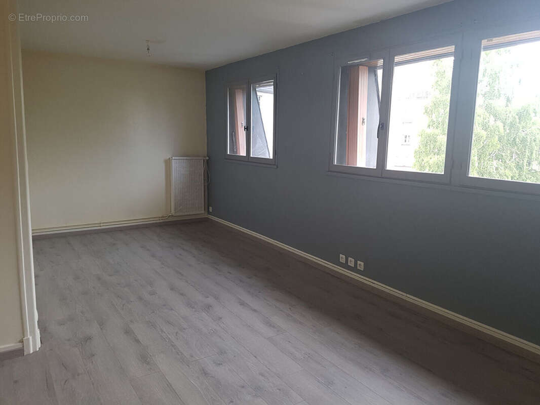 Laon ville basse ref 5296lr appartement t2bis. loué. - photo 2