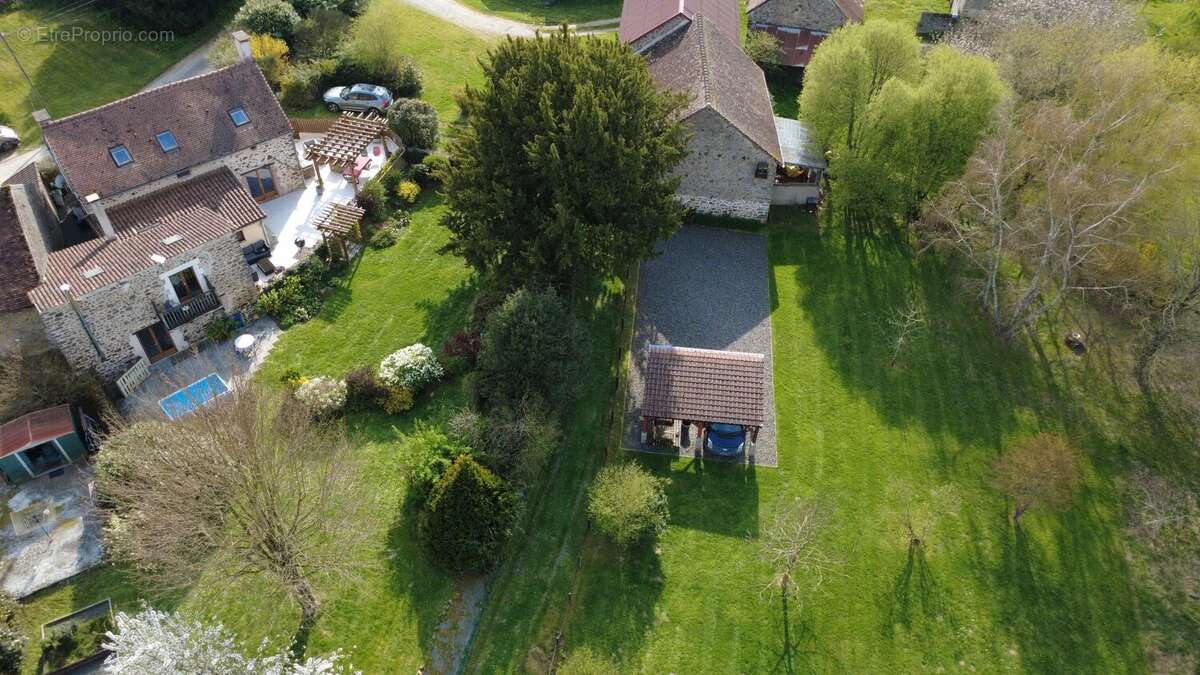 Maison à MAGNAC-LAVAL