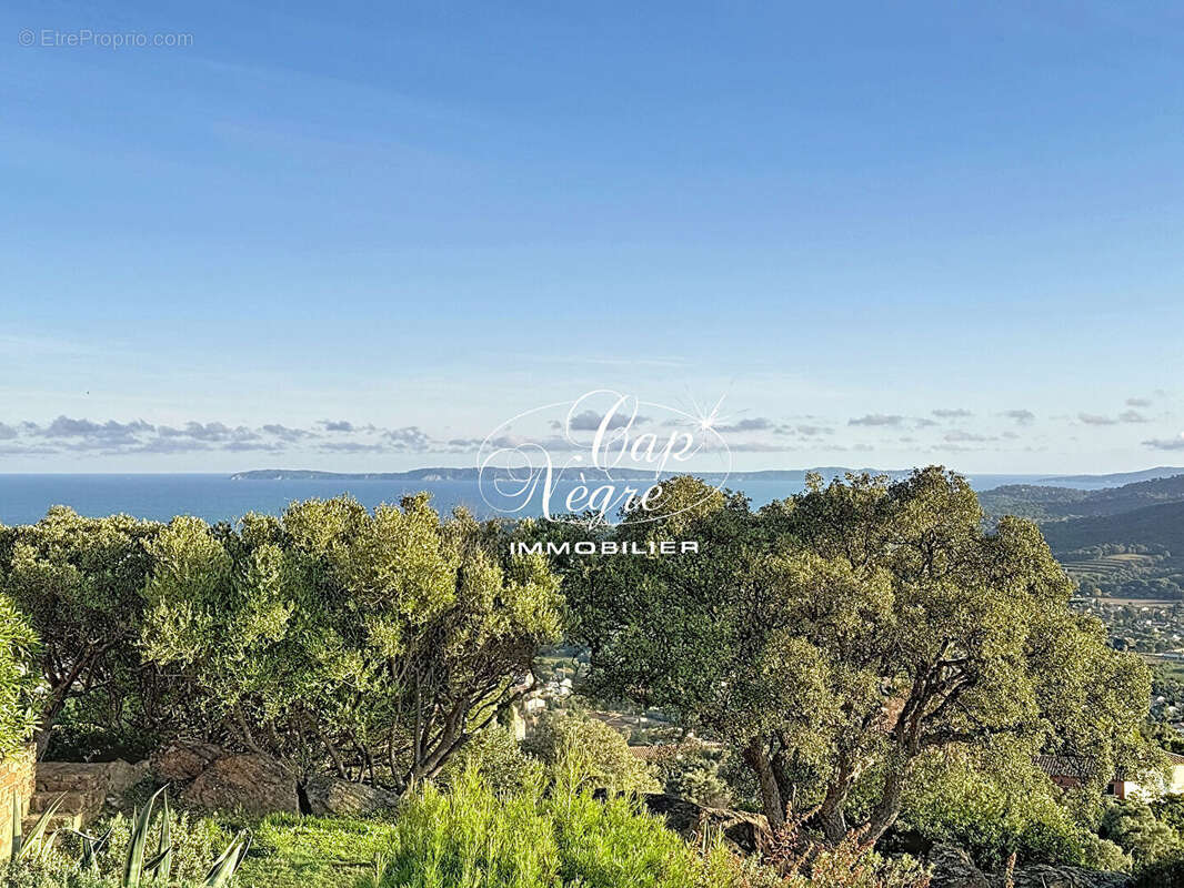 Maison à BORMES-LES-MIMOSAS