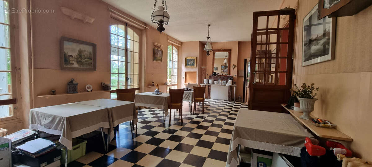 Grande propriété a vendre, proche gare (5 min)  ! - photo 4