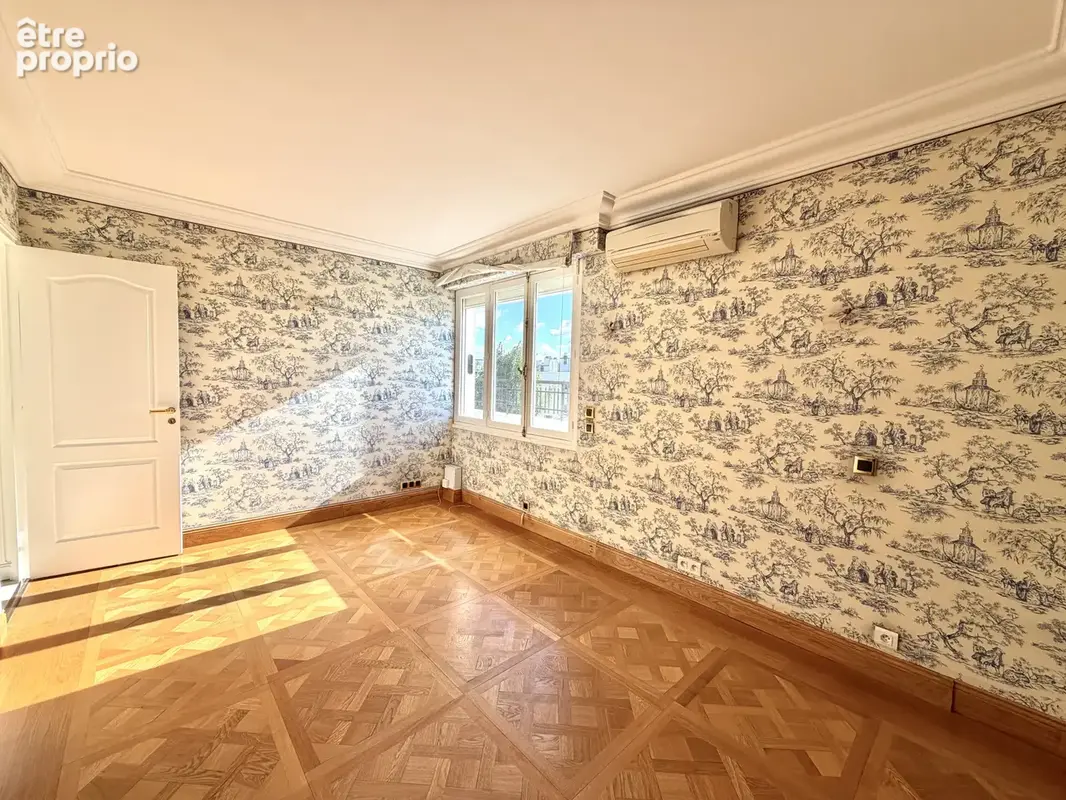 Duplex dernier etage !! 6 pieces 193m2 + terrasse 35m2 + balcon 6m2 + cave + parking - photo 11