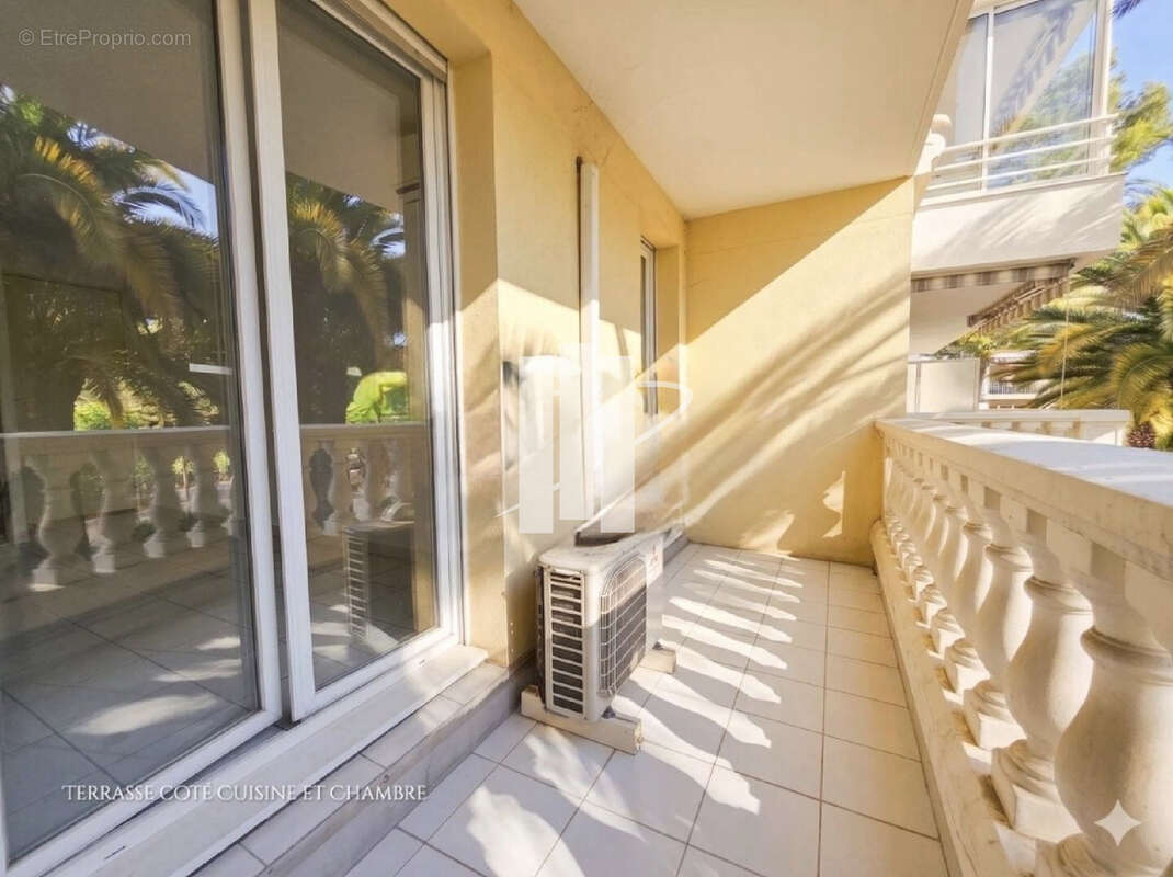 Appartement à FREJUS