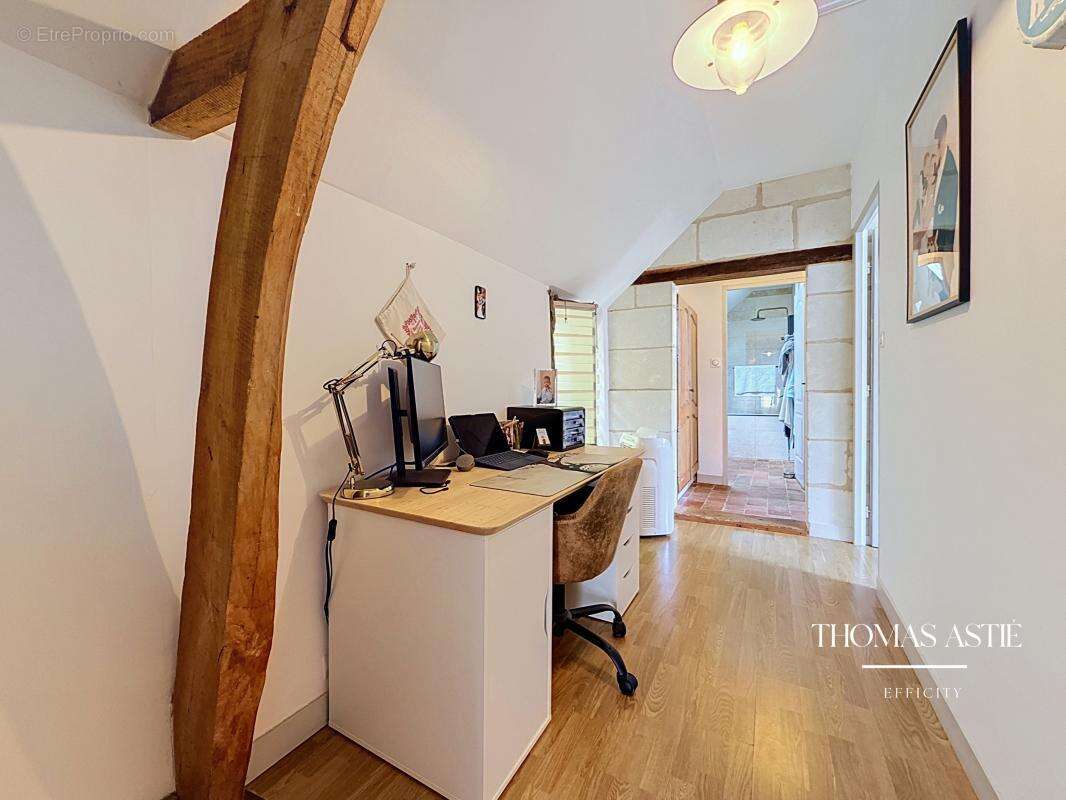 Maison 140 m² à Roiffe  - photo 8